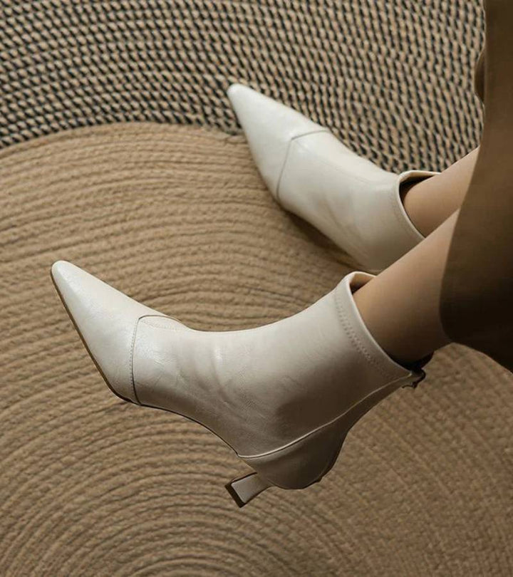 Fulvia | Minimal Leather Ankle Boots with Medium Heel