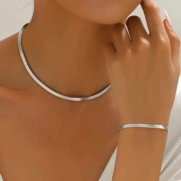 Classic Everyday Jewelry Set - View 10.0 | Avenly London