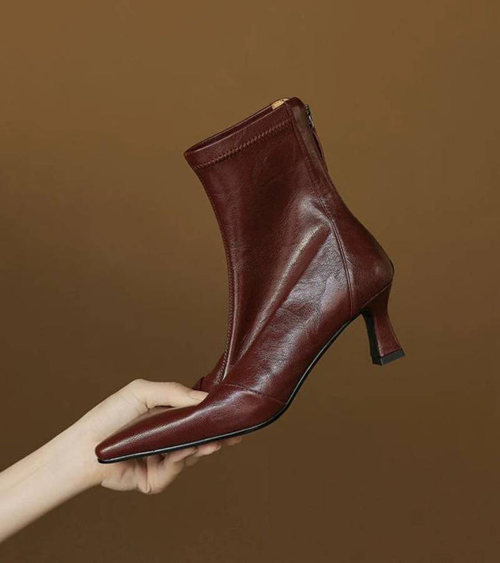 Fulvia | Minimal Leather Ankle Boots with Medium Heel
