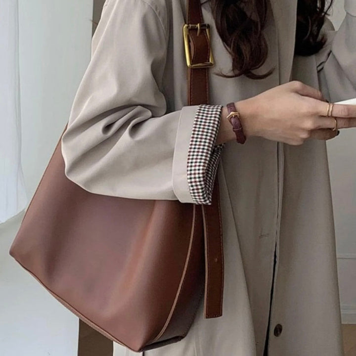 Trendy Shoulder Bag - View 6.0 | Avenly London