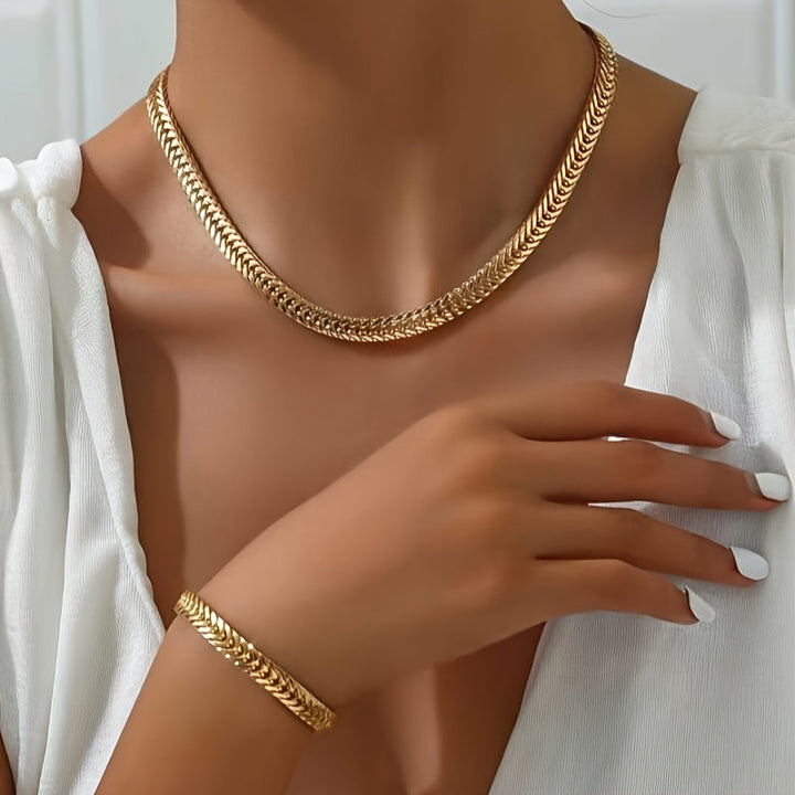 Luxury Fish Tail Necklace & Bracelet Set - View 4.0 | Avenly London